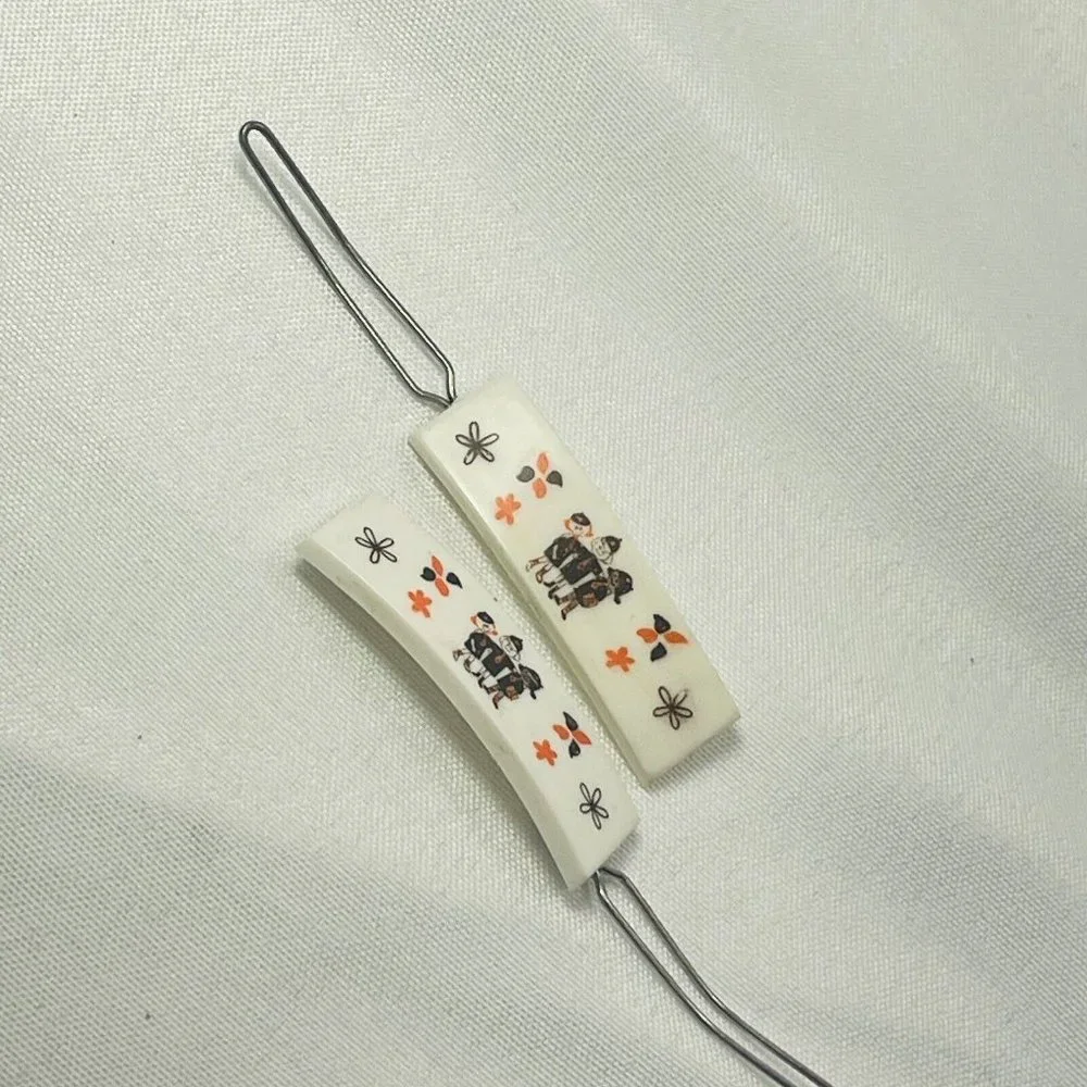 Brownie Barrettes GSA Girl Scouts One Pair Vintage 1980s Hair Accessory 1.75” - Picture 2 of 6